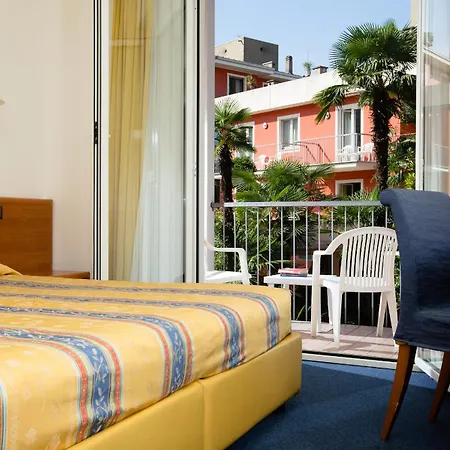 Hotel Brione Green Resort Riva del Garda Exterior foto