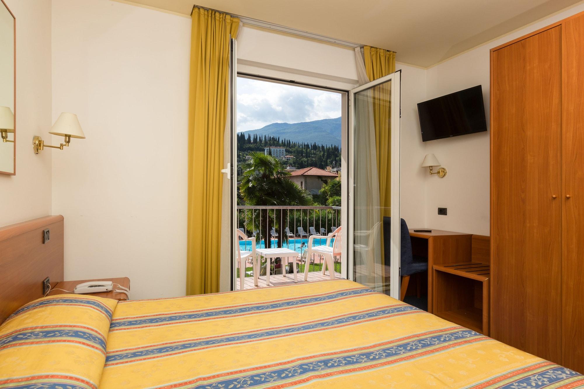 Brione Hotel 3*